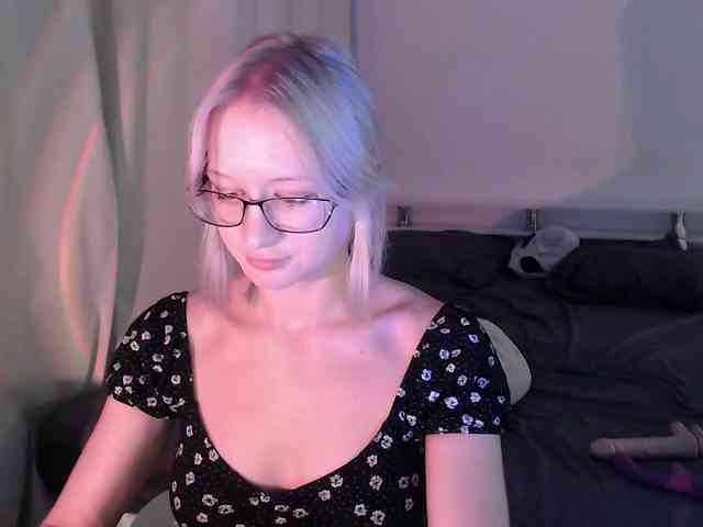 ChloeElegia webcam