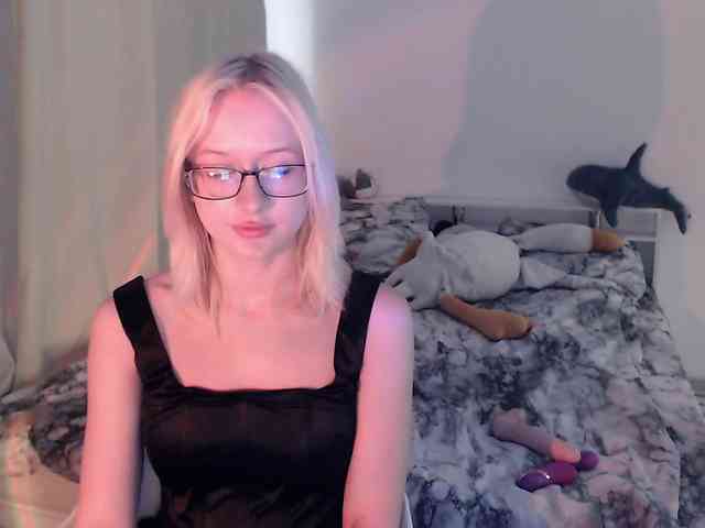 ChloeElegia webcam
