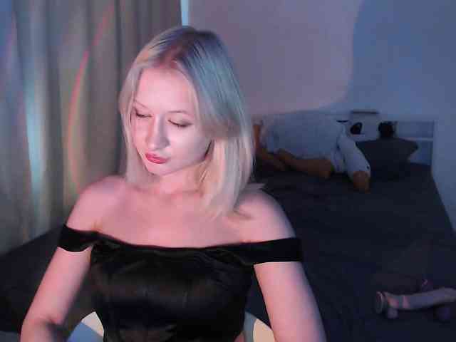 ChloeElegia webcam
