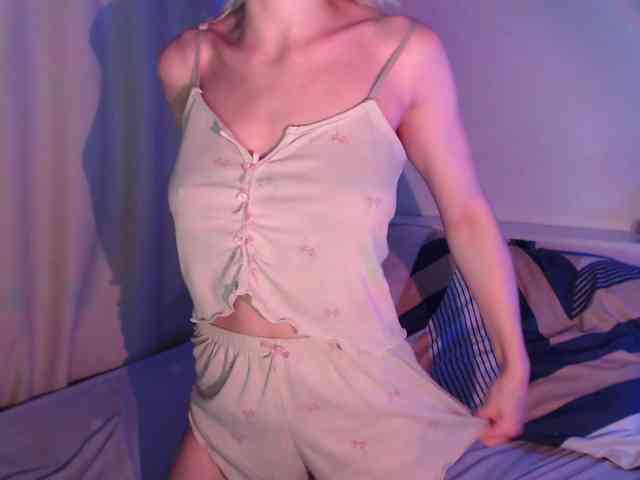 ChloeElegia webcam