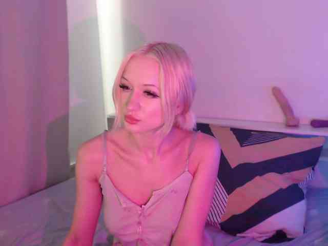 ChloeElegia webcam