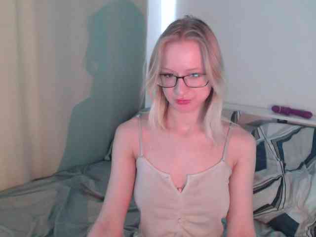 ChloeElegia webcam