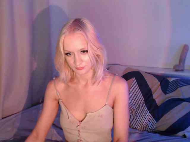 ChloeElegia webcam
