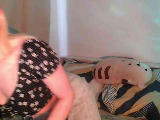ChloeElegia webcam