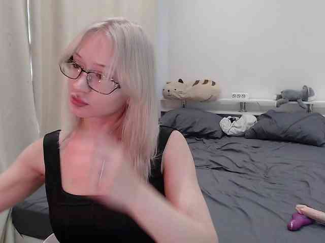 ChloeElegia webcam