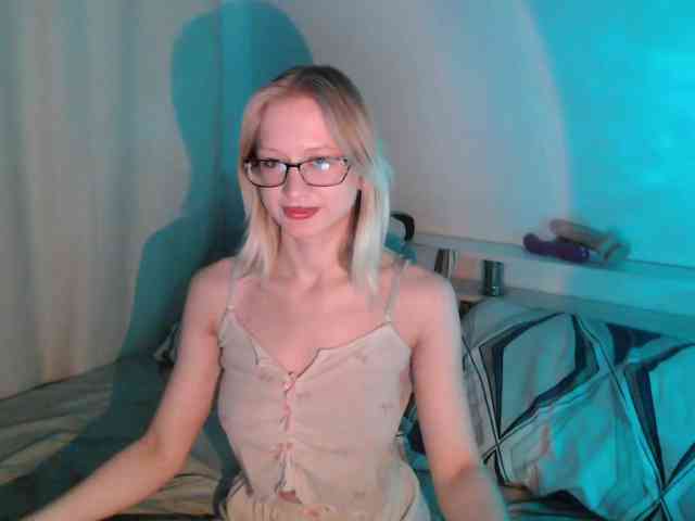 ChloeElegia webcam