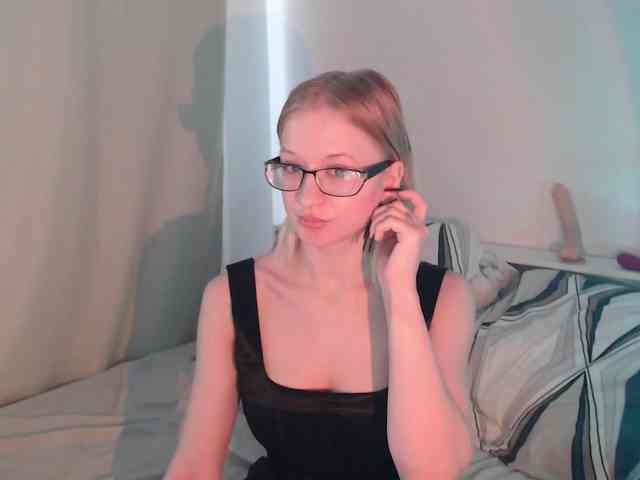 ChloeElegia webcam