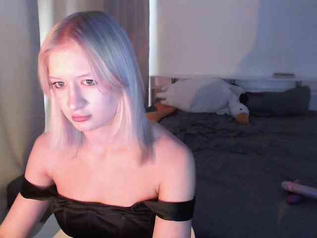 ChloeElegia webcam