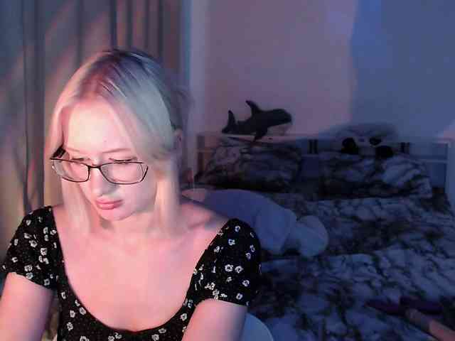 ChloeElegia webcam