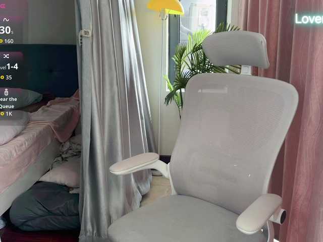 foxsusu live cam on BongaCams
