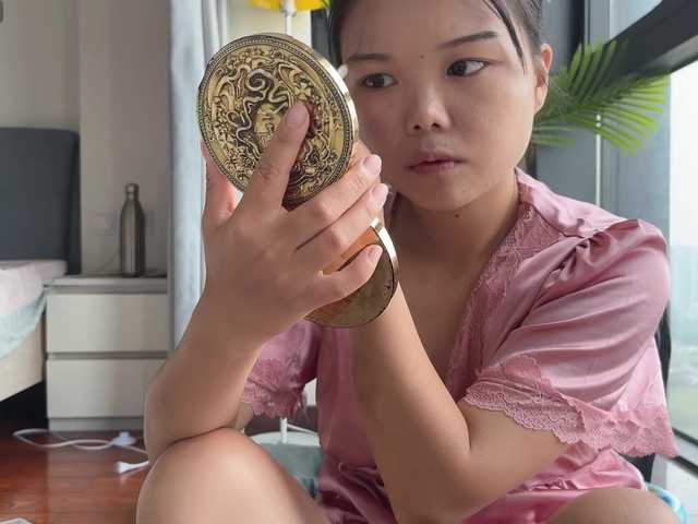 foxsusu live cam on BongaCams