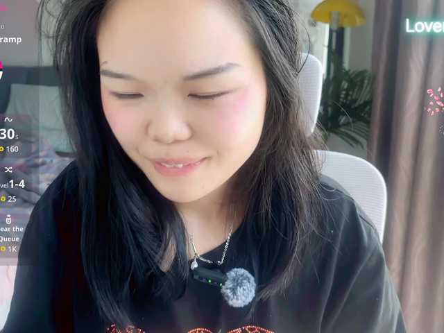 foxsusu live cam on BongaCams