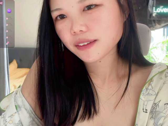 le modèle foxsusu est en webcam porno dans un show sur le site bongacams, il possède les tags suivants: Asian,Brunette,Hairy