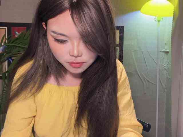 foxsusu Live Webcam on BongaCams