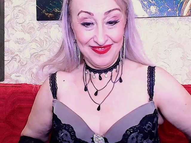 SaraSmith live cam on BongaCams