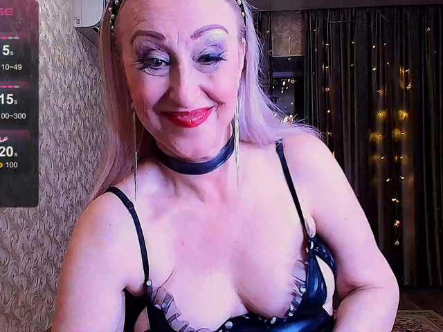 SaraSmith live cam on BongaCams