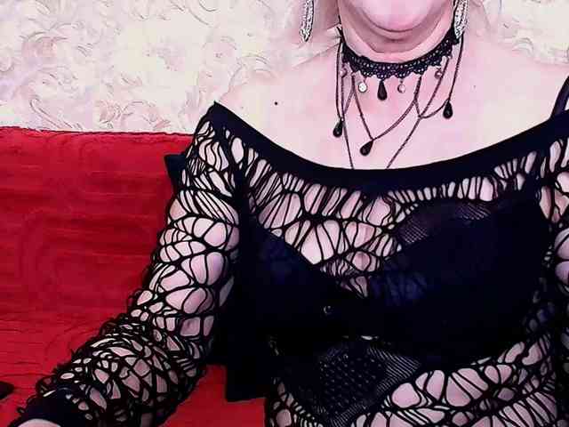SaraSmith webcam