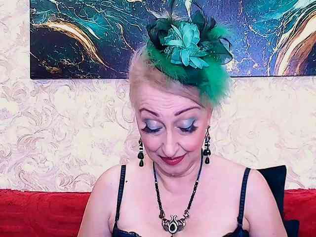 SaraSmith Live Webcam on BongaCams