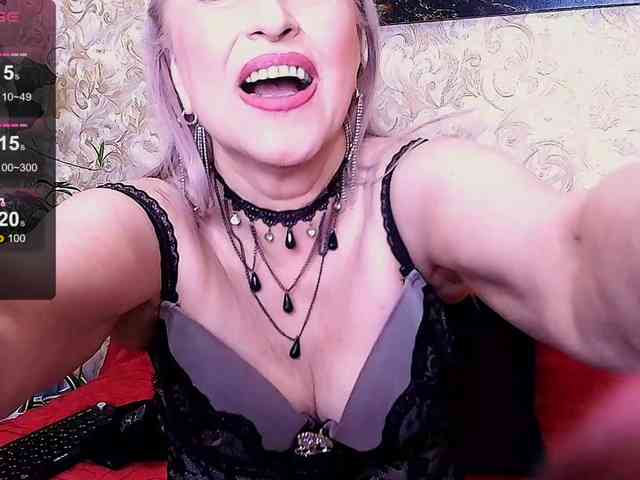 SaraSmith webcam