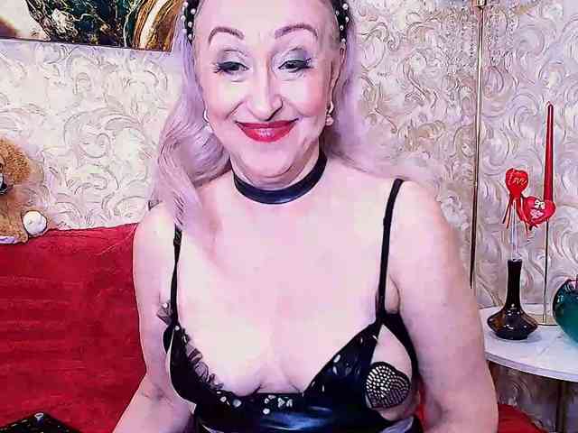 SaraSmith webcam