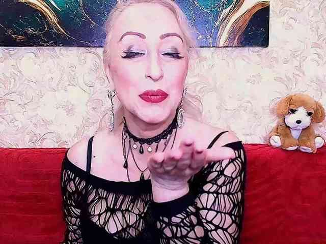 SaraSmith webcam