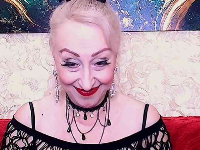 SaraSmith webcam