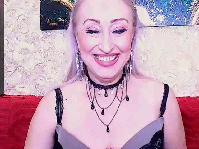 SaraSmith webcam