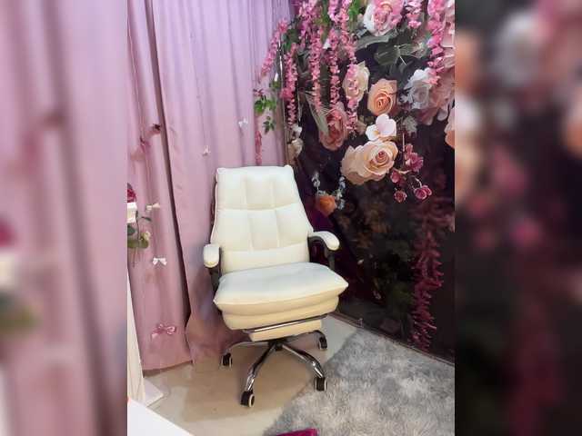 ELIZABETH-PLANET live webcam show