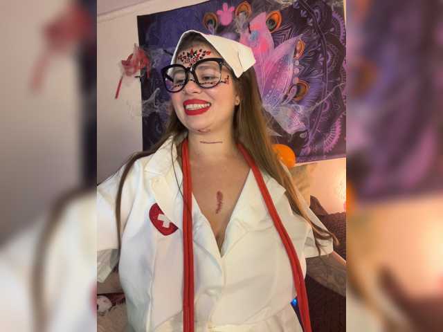 ELIZABETH-PLANET live cam on BongaCams