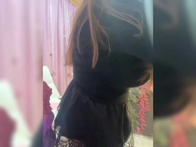 ELIZABETH-PLANET live cam