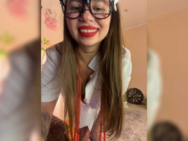 ELIZABETH-PLANET live cam on BongaCams