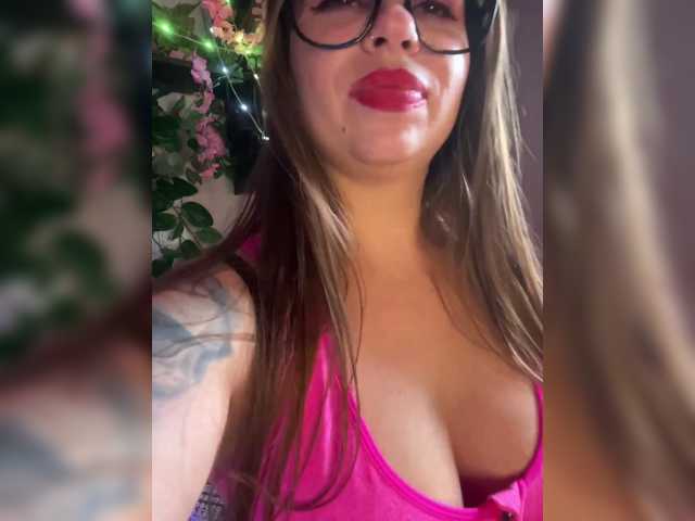 ELIZABETH-PLANET live cam on BongaCams