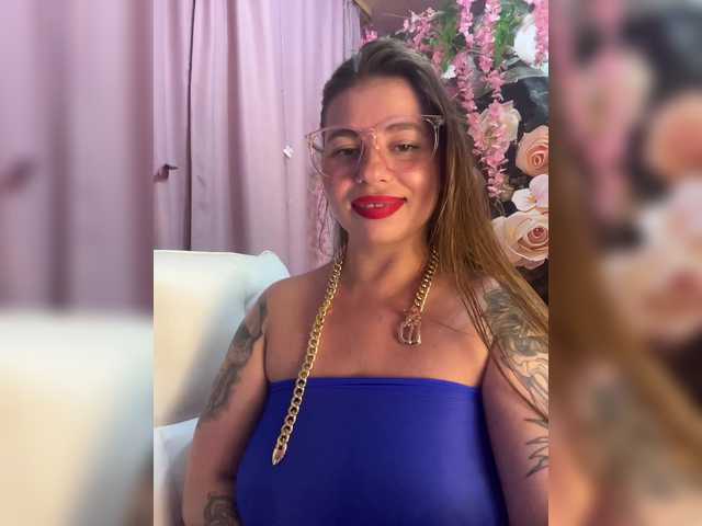 ELIZABETH-PLANET live cam on BongaCams