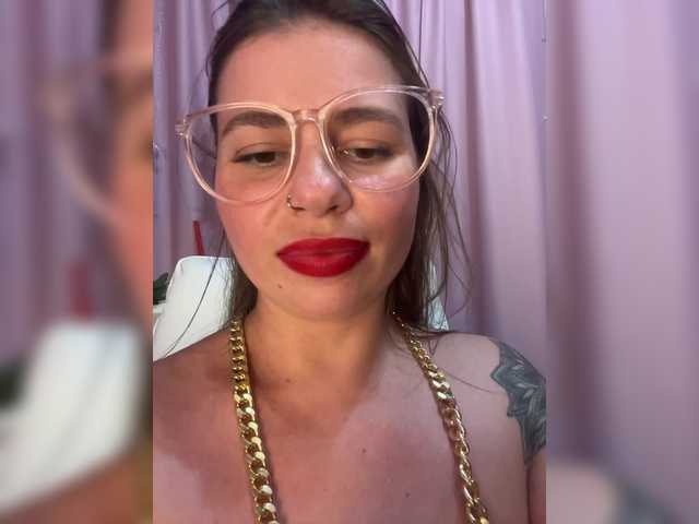ELIZABETH-PLANET live cam on BongaCams
