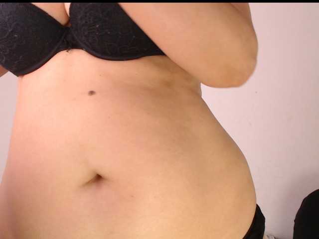 adelen-smith live cam on BongaCams