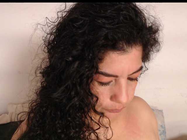 adelen-smith live cam on BongaCams