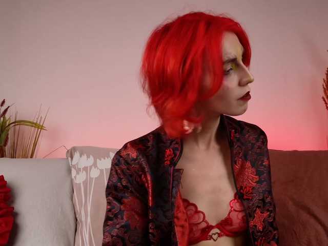ShenRi live webcam show