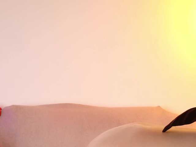 ShenRi's BongaCams show and profile