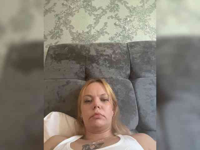 Danilovea Live Webcam on BongaCams