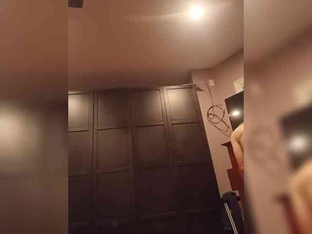 Bobbyg79 Live Webcam on BongaCams