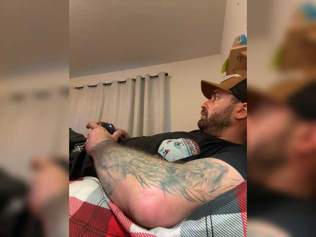 Kevmaster69 live cam
