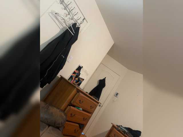 Kevmaster69 live cam