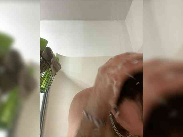 Kevmaster69 Live Webcam on BongaCams