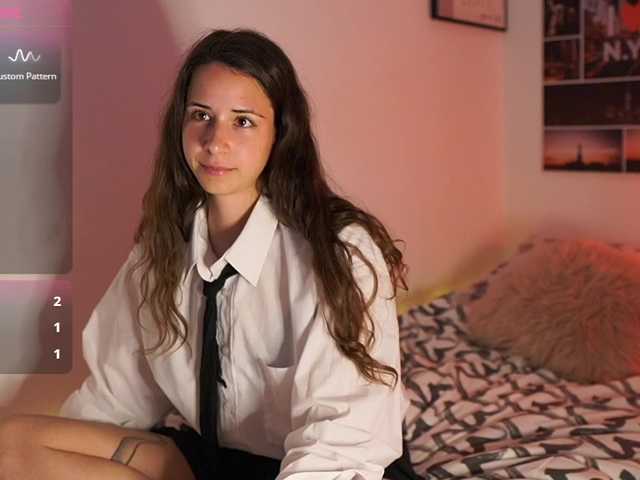 Dinacaguimbal's BongaCams show and profile