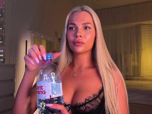 AlexaRayS live cam on BongaCams
