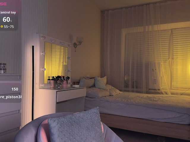 AlexaRayS live cam on BongaCams