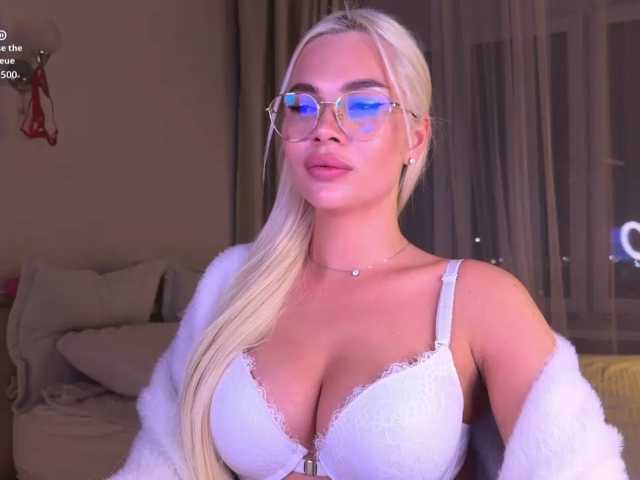 AlexaS_ live cam preview