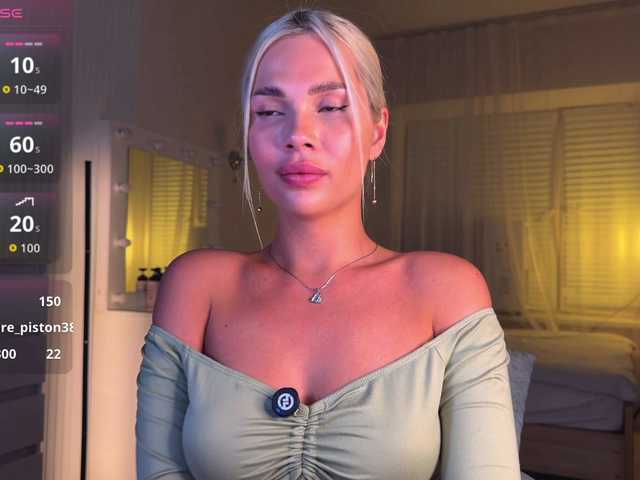 AlexaRayS live cam on BongaCams