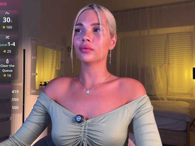 AlexaRayS live cam on BongaCams