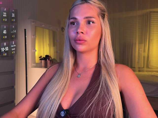 AlexaRayS live cam on BongaCams